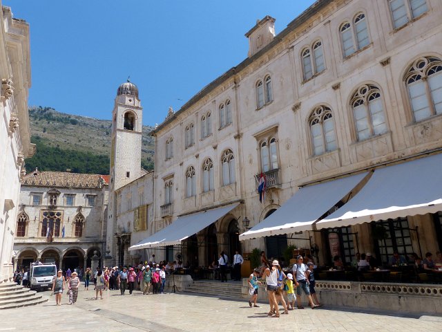 P1080205