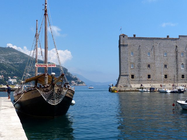 P1080242