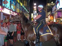 Time Square Police montee P1000331