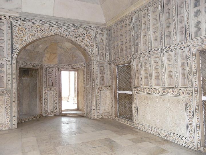 fortrougeagra1340.JPG