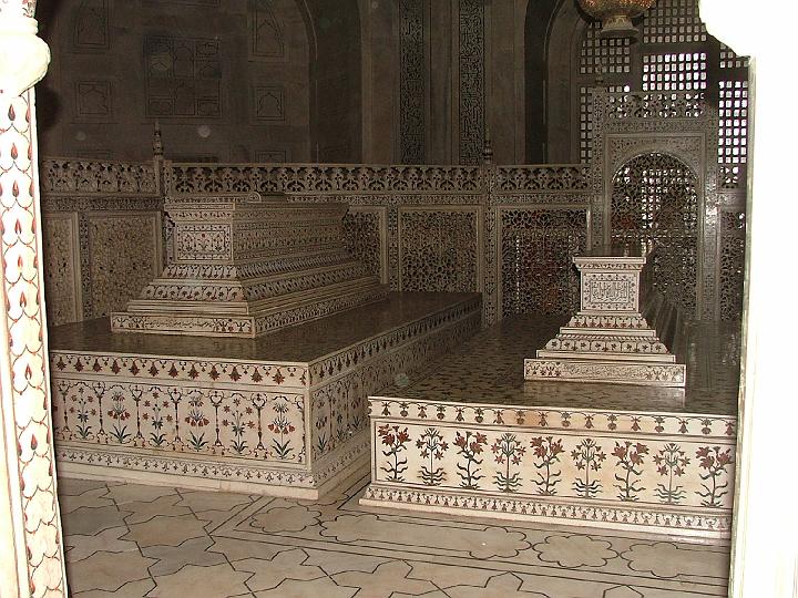 tajmahalagra1387.JPG